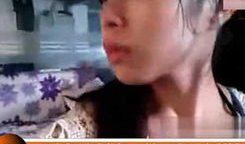 小孩吃奶视频,母爱如歌，温情满满